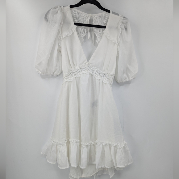 Lulus Dresses & Skirts - NWT LULU'S Daylight Darling Ruffled Mini Dress